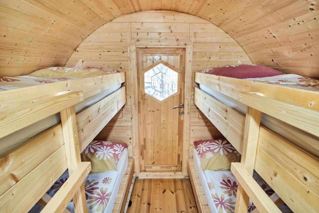 Viking Houses Strnadovsky Mlyn Jesenice  Zewnętrze zdjęcie
